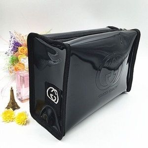 BRAND NEW GUCCI | Makeup bag